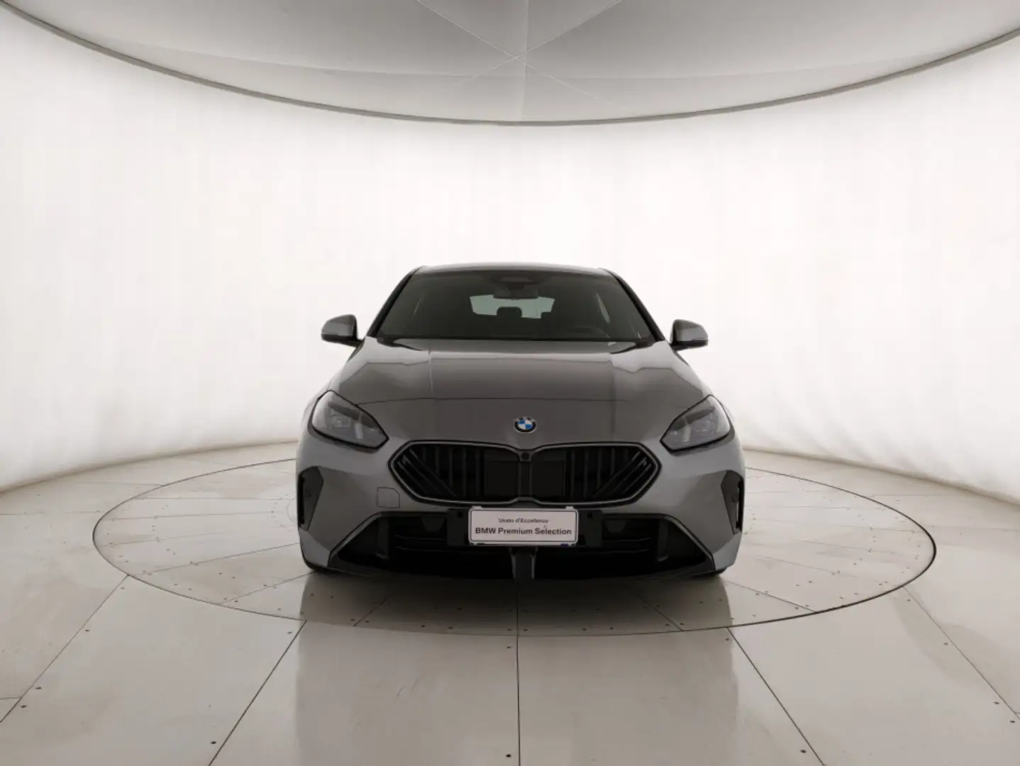 BMW 118 118d MSport auto Grau - 2