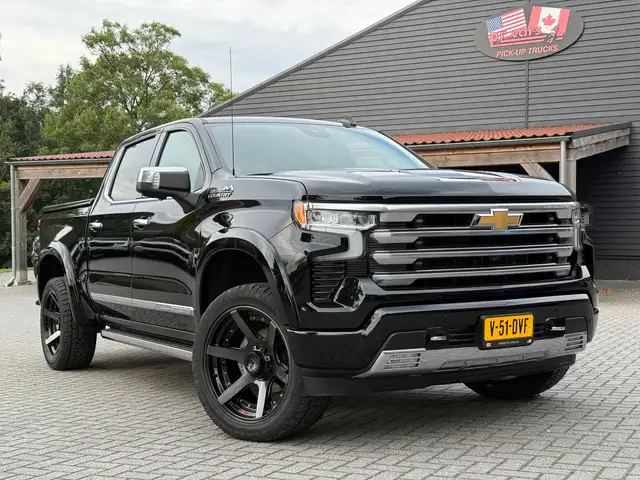 Chevrolet Silverado High Country Widebody 6.2L V8 Pick-Up