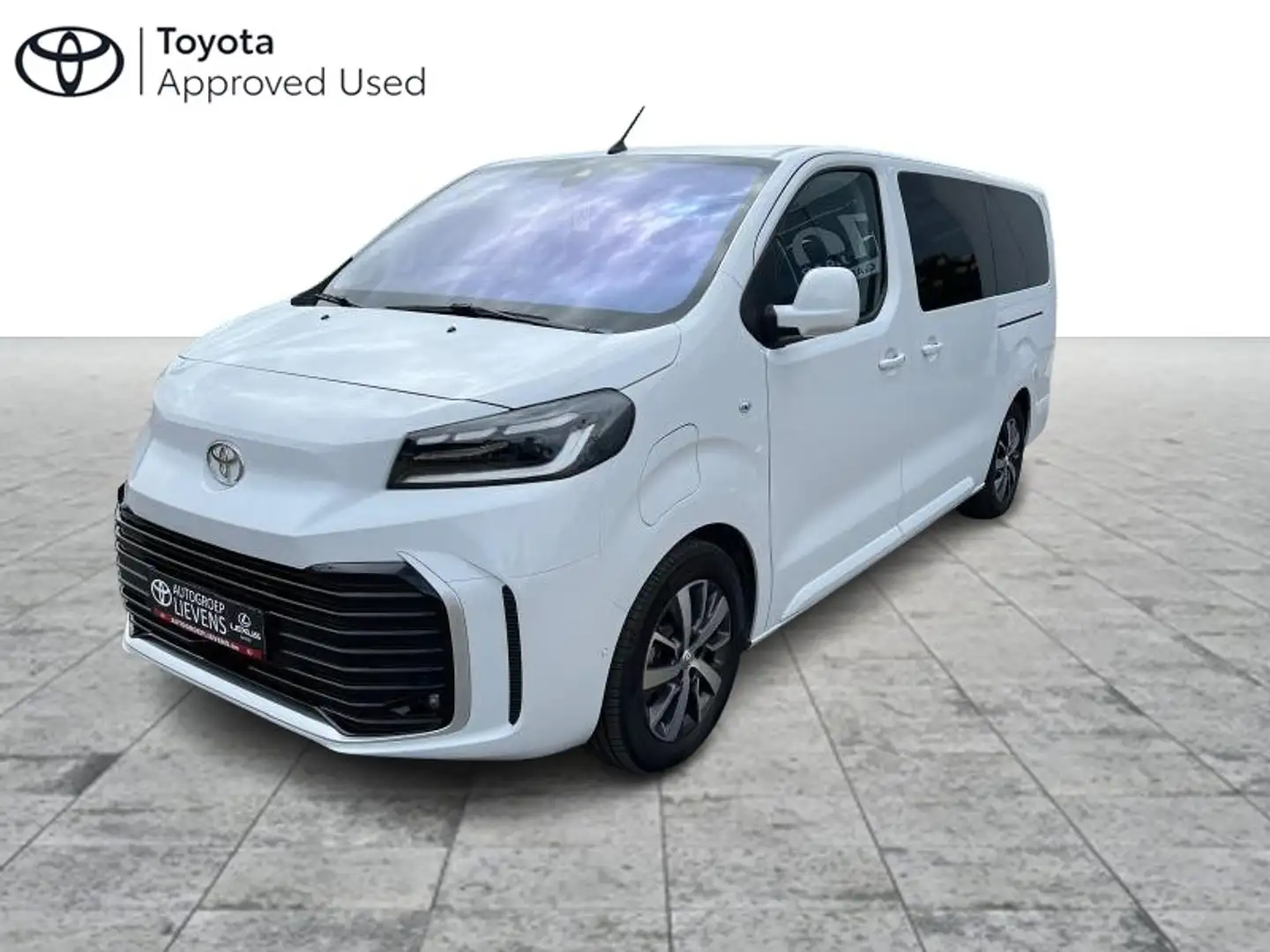 Toyota Verso EV Family Long MPV 75KWh Wit - 1
