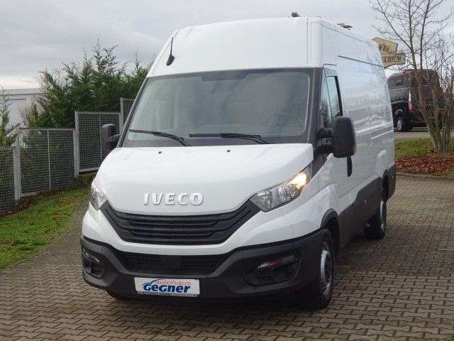 Iveco Daily Kasten 35 S 16A8 V AHK Kamera