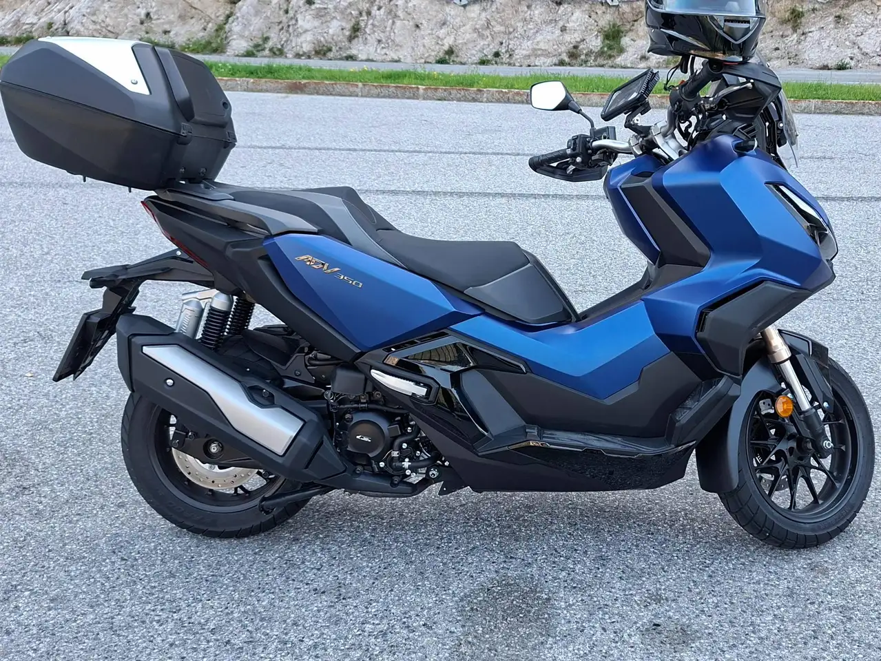 Honda ADV 350