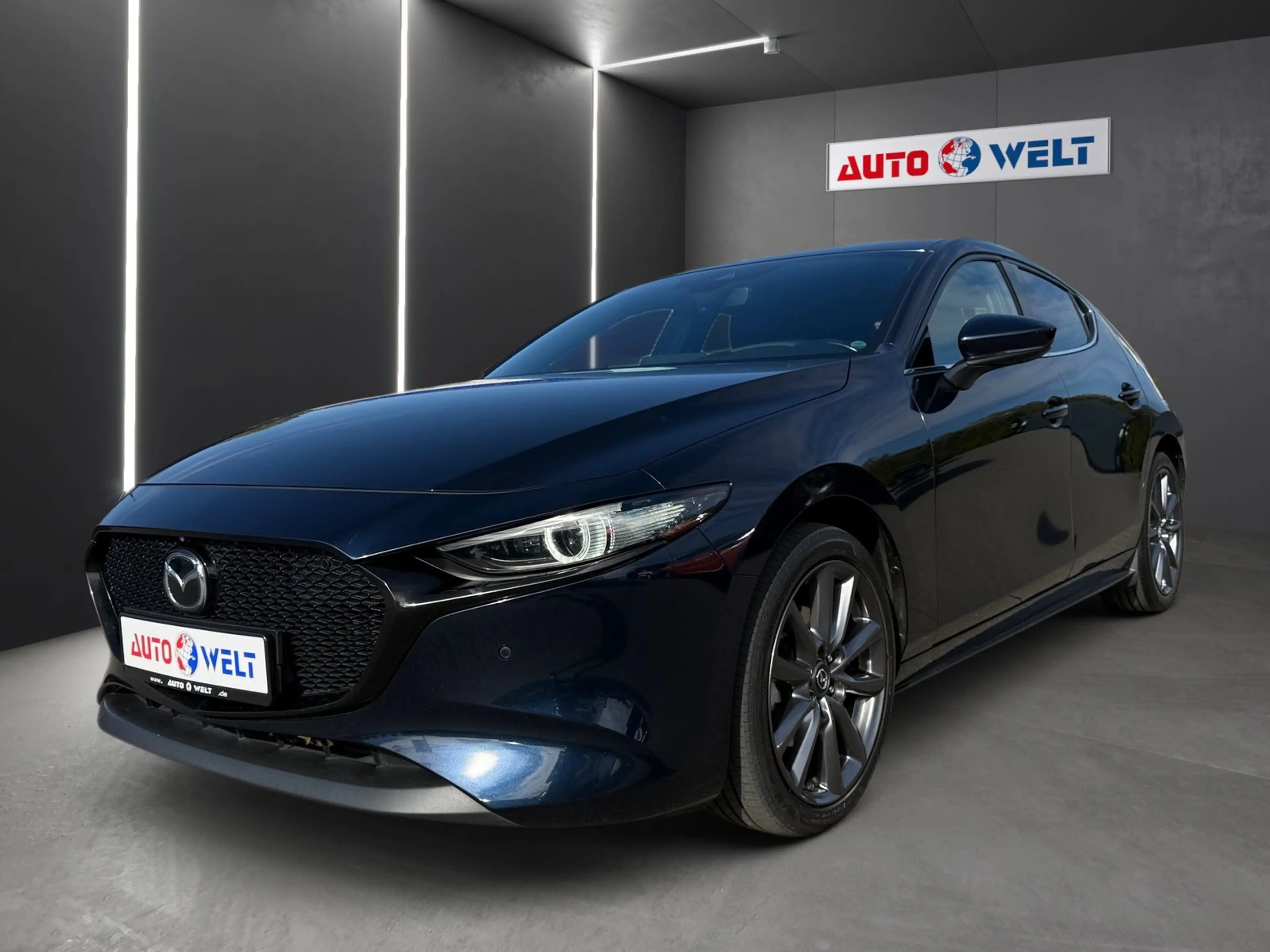 Mazda 3 2.0 M-Hybrid Selection 360° Navi DAB Spurhalte