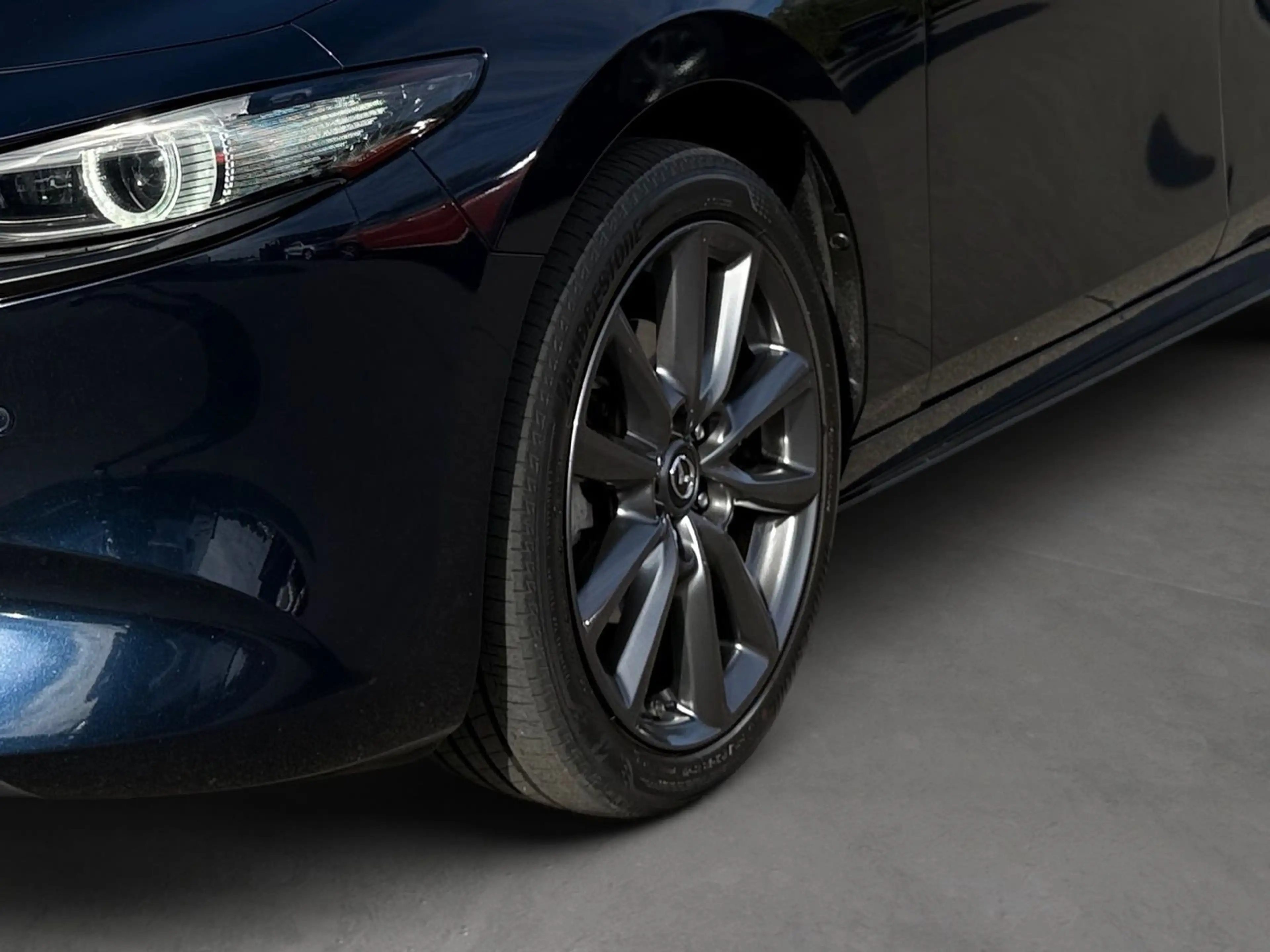 Mazda 3 2.0 M-Hybrid Selection 360° Navi DAB Spurhalte — photo 8