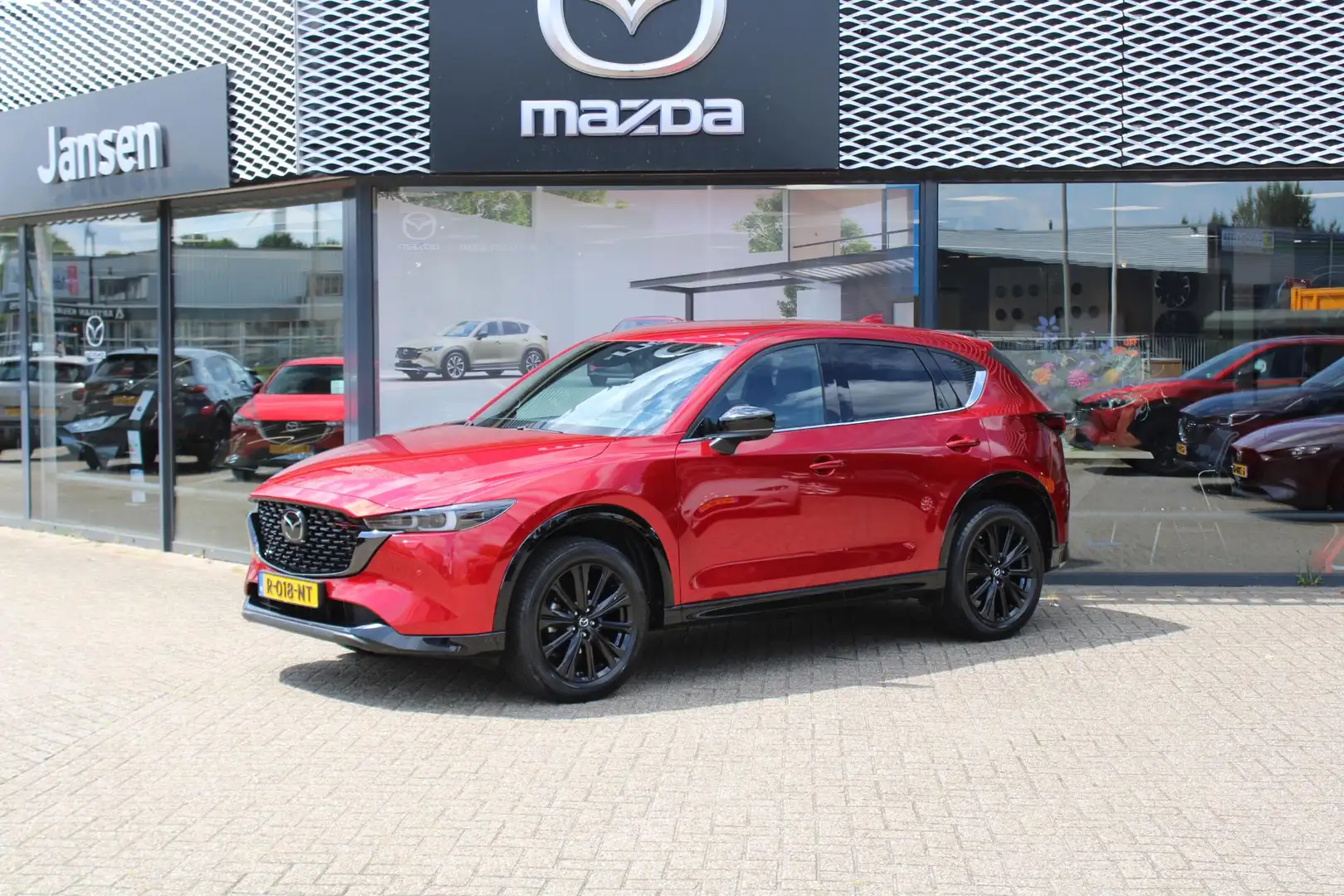 Mazda CX-5 2.0 SkyActiv-G 165 Sportive , Automaat, Trekhaak, Rood - 2