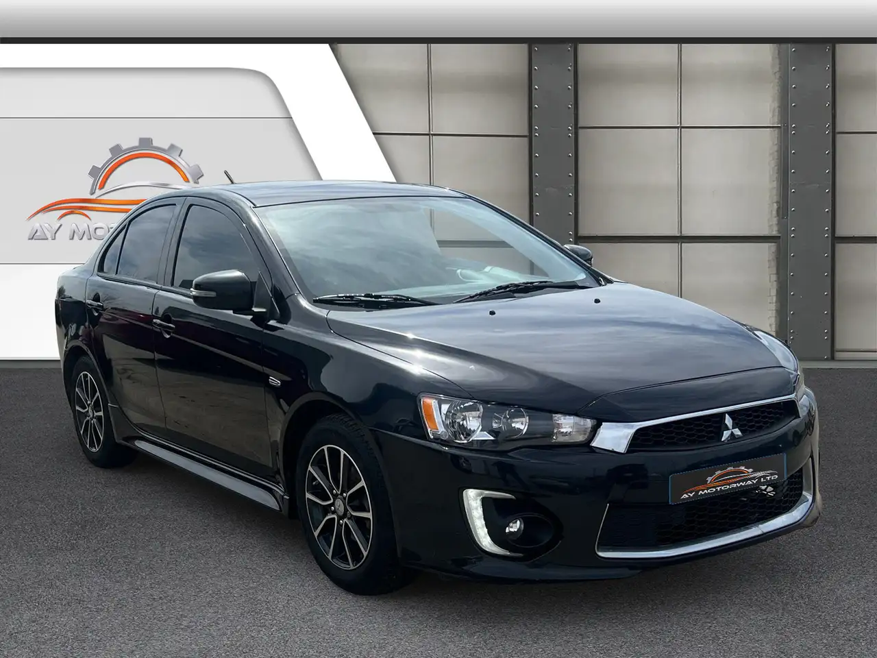 Mitsubishi Lancer снимка Mitsubishi Lancer