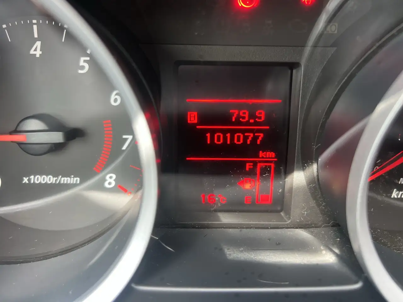 Mitsubishi Lancer снимка Mitsubishi Lancer