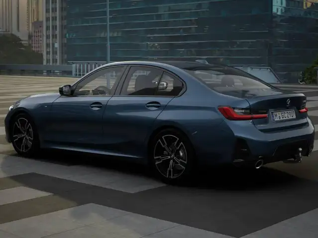 BMW 3 Series view 2