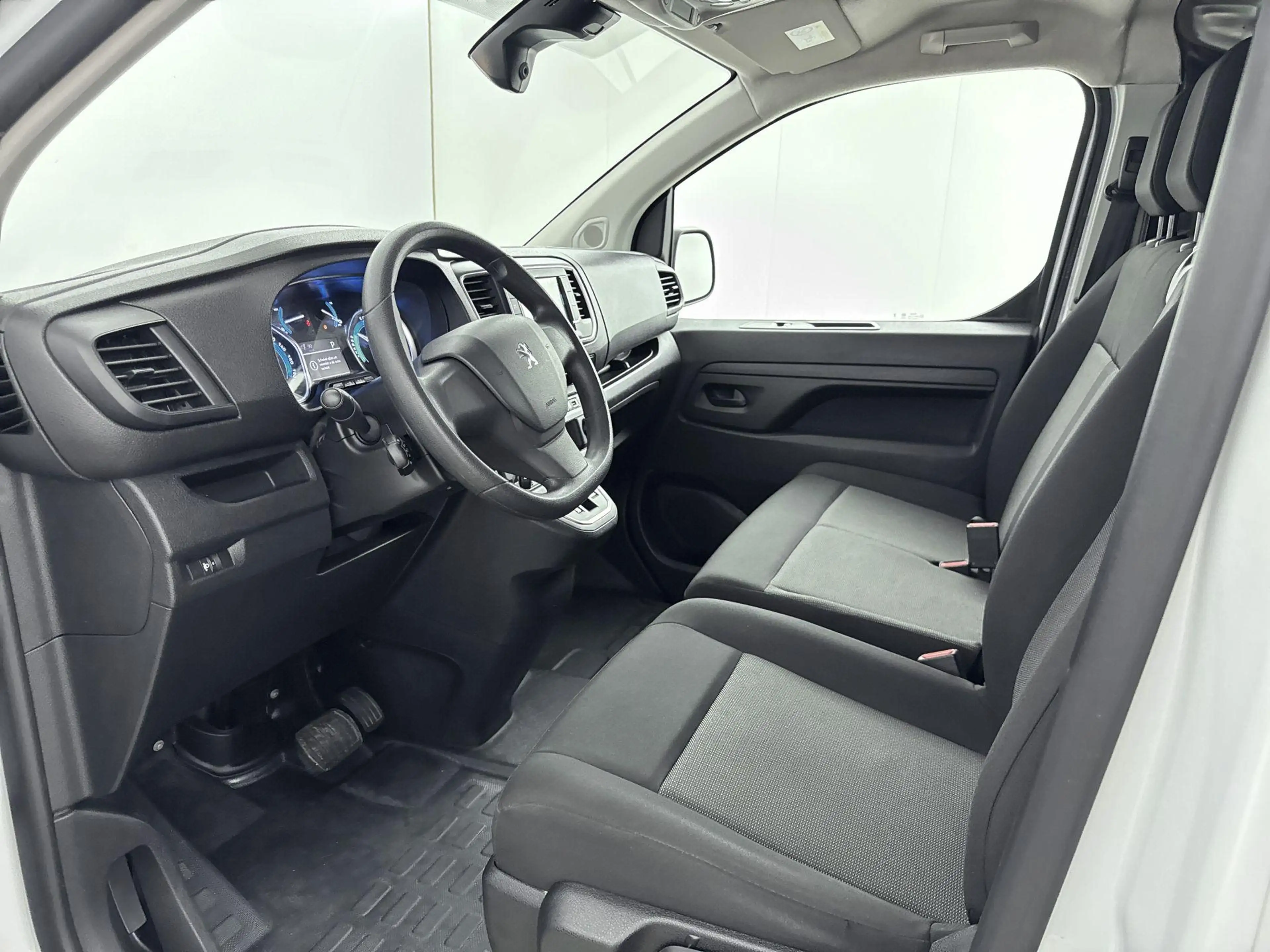 Peugeot e-Expert EV L2 75 kWh | Accu 96% | Airco | CarPlay | Cruise — photo 5