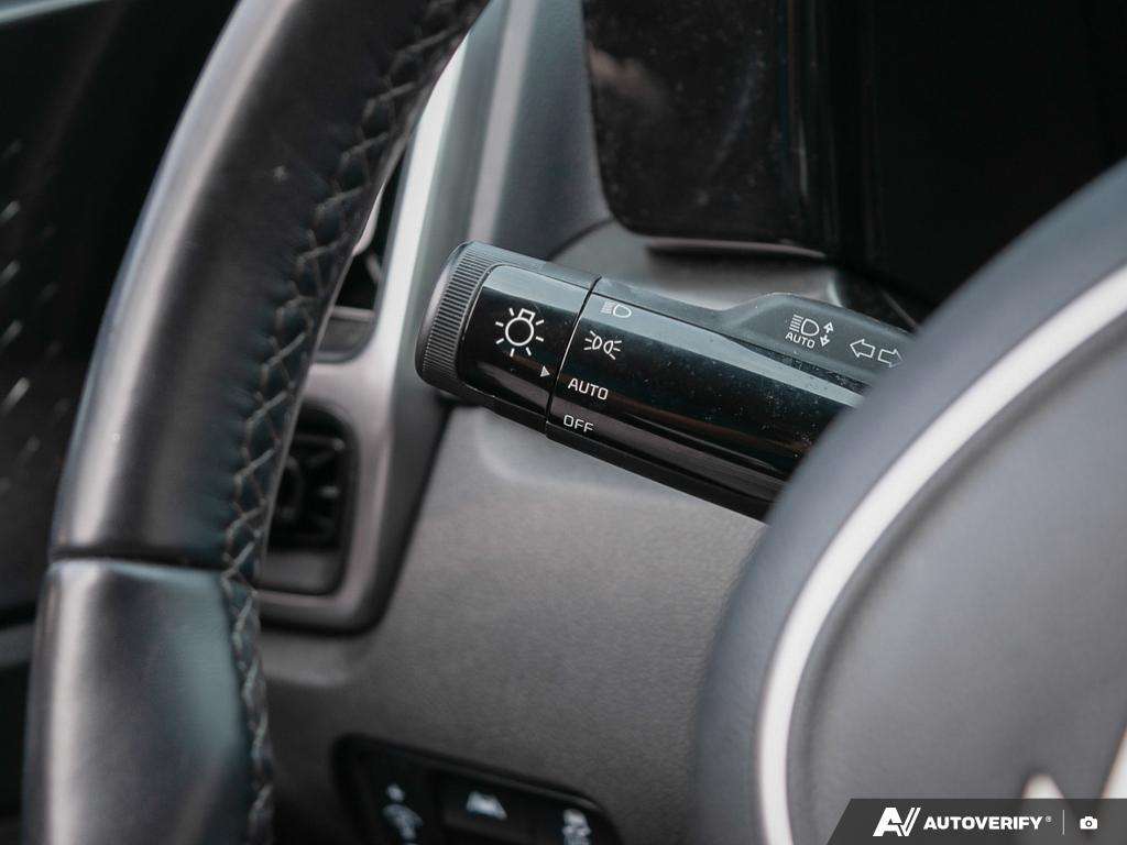used 2023 Kia Sorento car, priced at $27,700