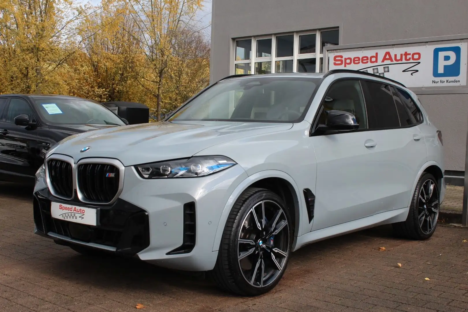 BMW X5 M60i xDrive/PANORAMA/HUD/360°/22ZOLL/1.HAND Gris - 1
