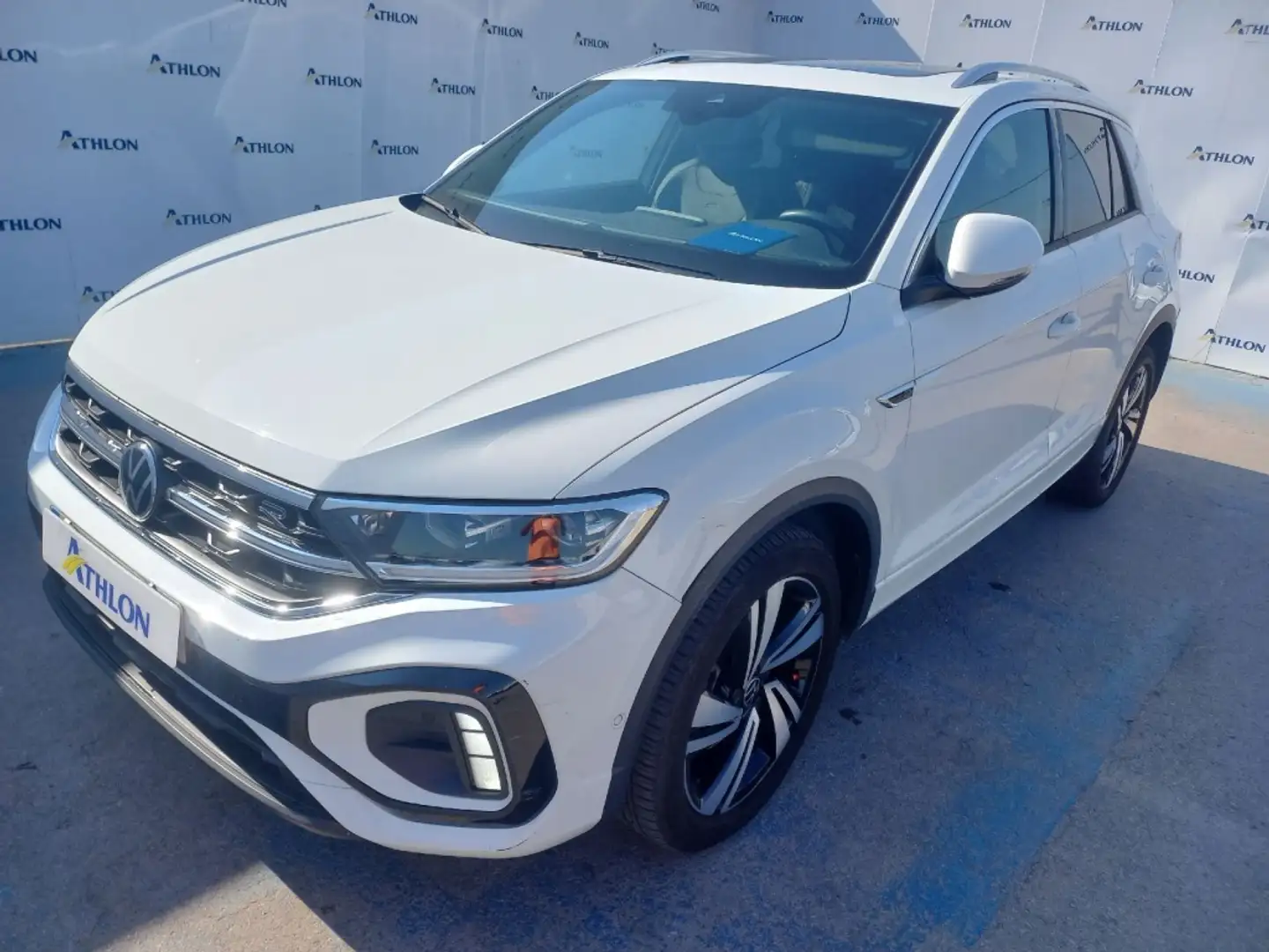 Volkswagen T-Roc 2.0TDI R-Line 110kW DSG7 Blanco - 1