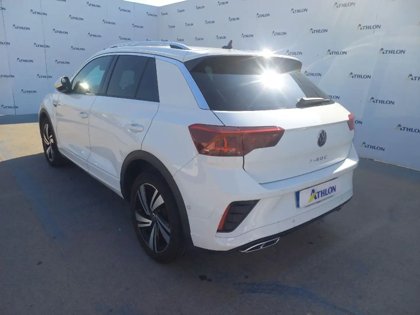 Volkswagen T-Roc 2.0TDI R-Line 110kW DSG7 Blanco - 2