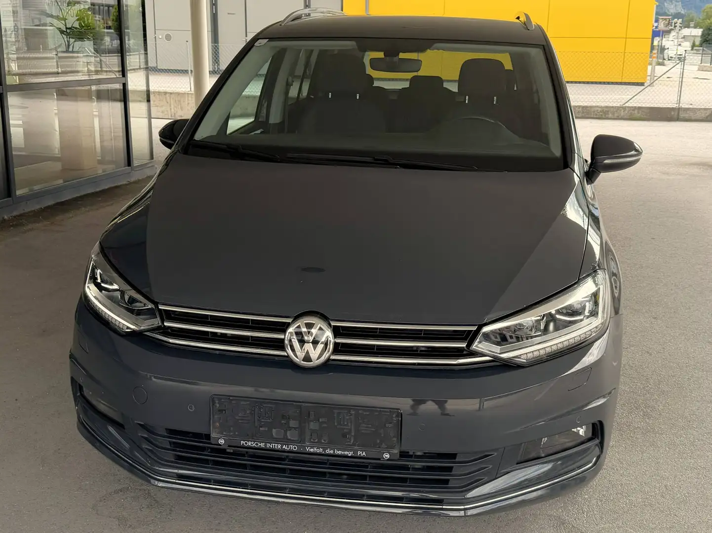 Volkswagen Touran Touran Highline 1,4 TSI DSG Highline Grau - 2