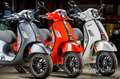 Vespa GTS 300 Super Sport Modell 24 - - alle Farben Oranje - thumbnail 1