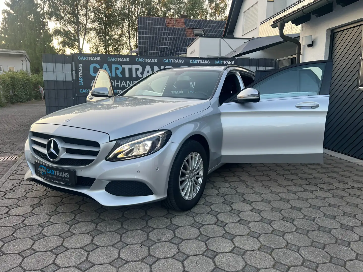 Mercedes-Benz C 200 T BlueTec + LED + NAVI + 0% FINANZIERUNG Gris - 1