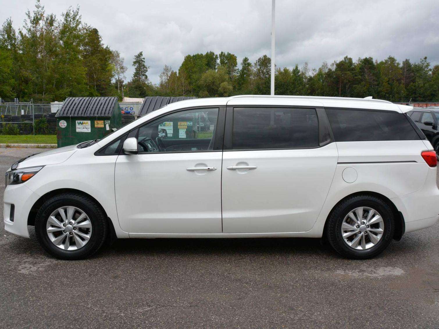 2016 Kia Sedona