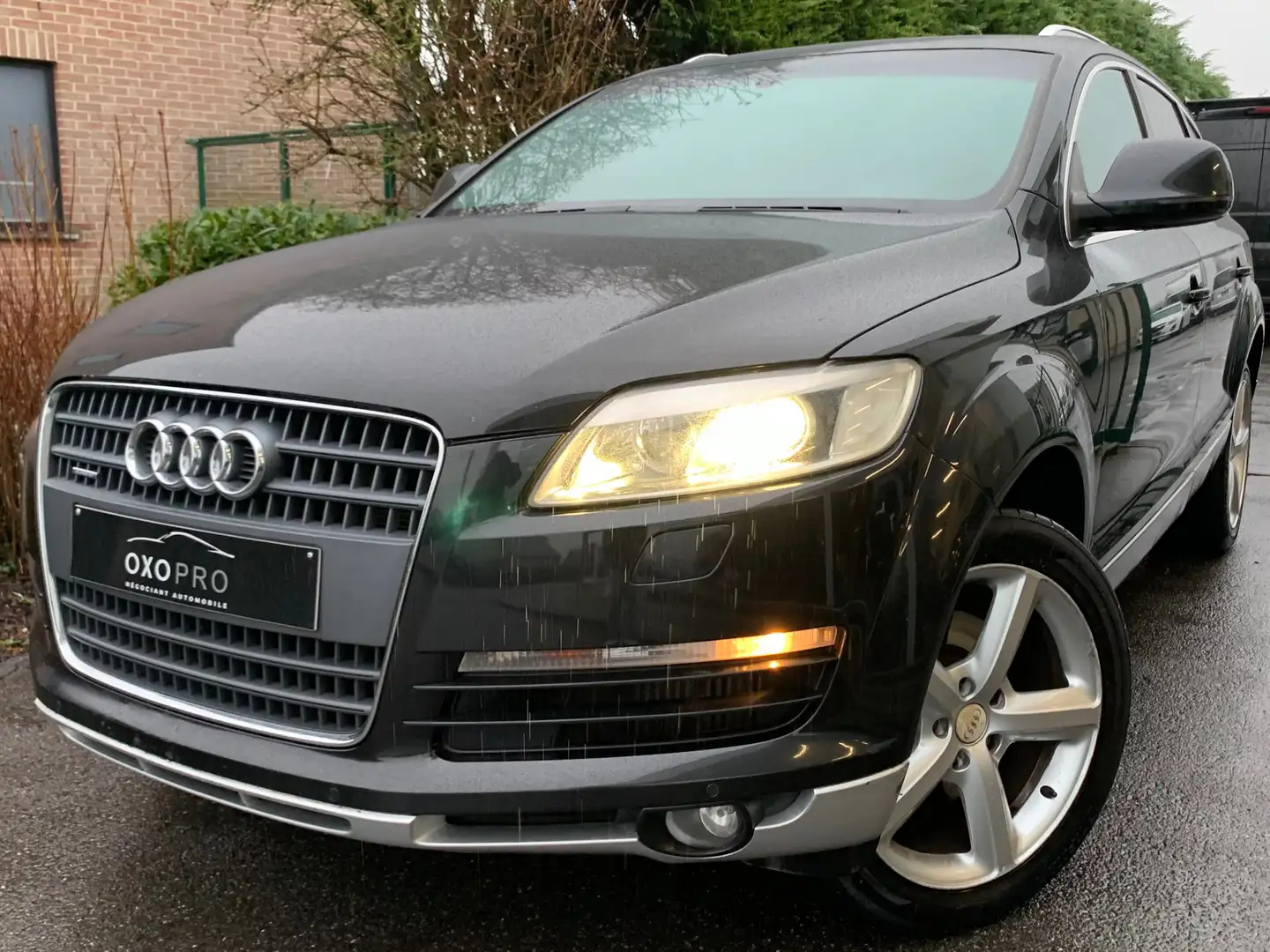 Audi Q7 3.0 TDi / S Line / 1er PROPRIETAIRE / FULL OPTIONS Schwarz - 1