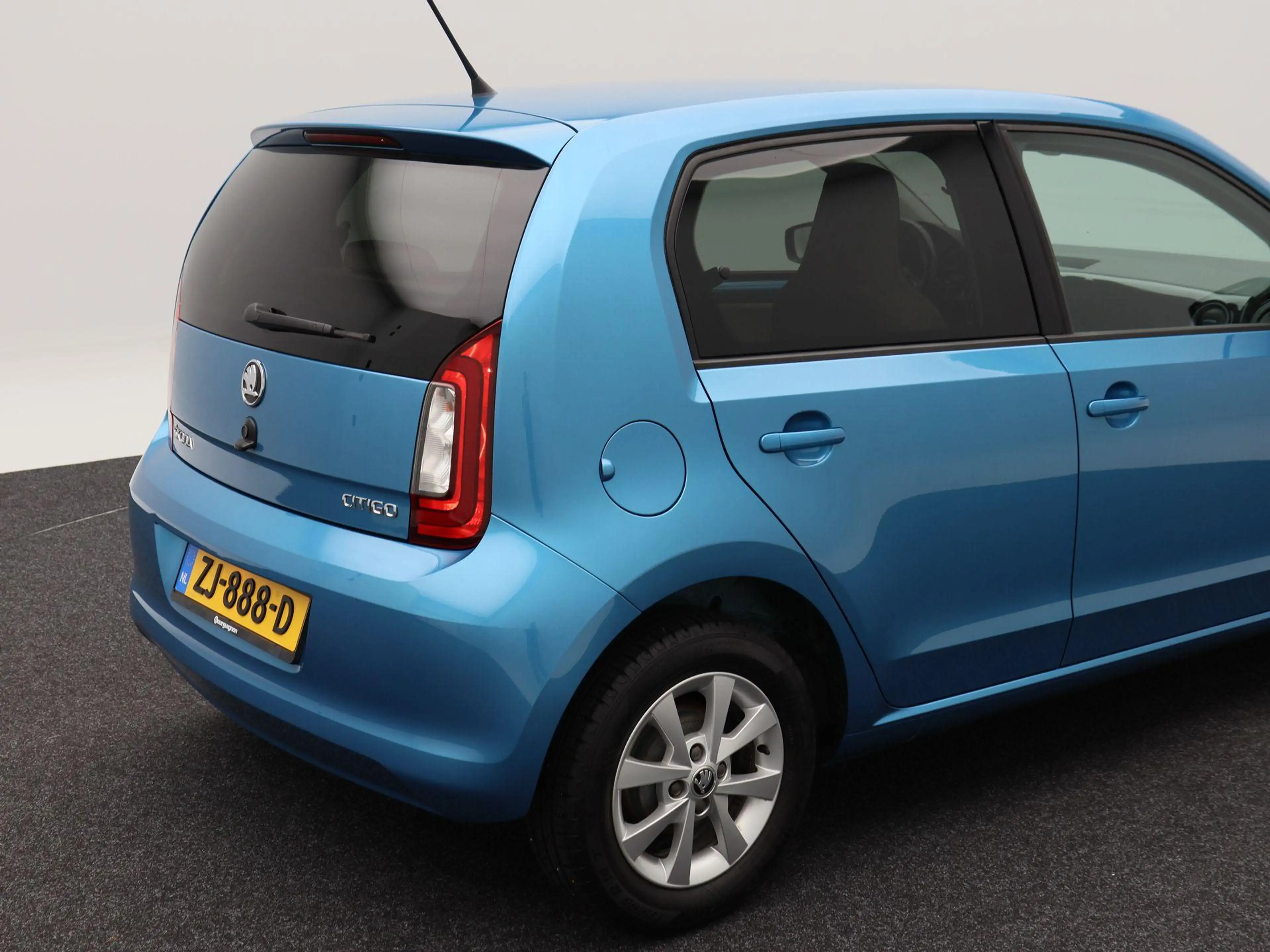Skoda Citigo 1.0 Greentech Style | Cruise Control | Climate Con — photo 15