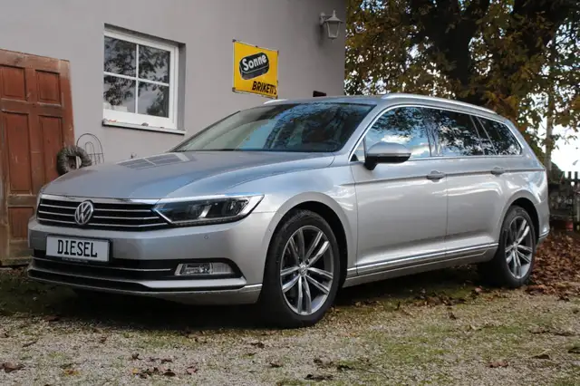 Volkswagen Passat Variant wunderschöner Passat Variant Highline TDI