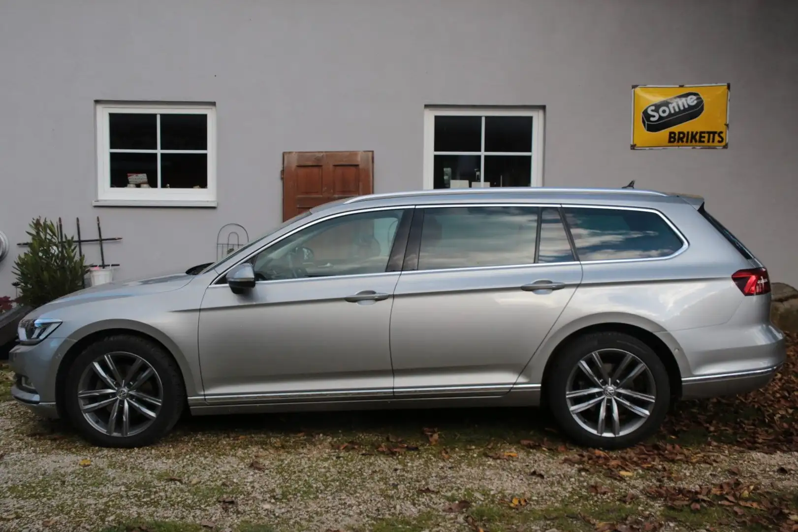 Volkswagen Passat Variant wunderschöner Passat Variant Highline TDI Silber - 2