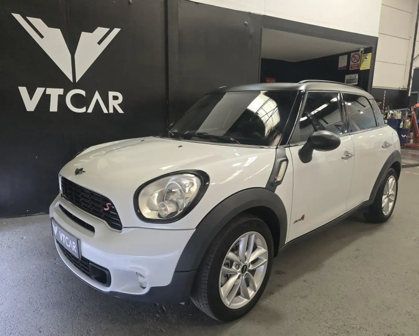 MINI Cooper Countryman SD ALL4 AUT. Blanco - 1