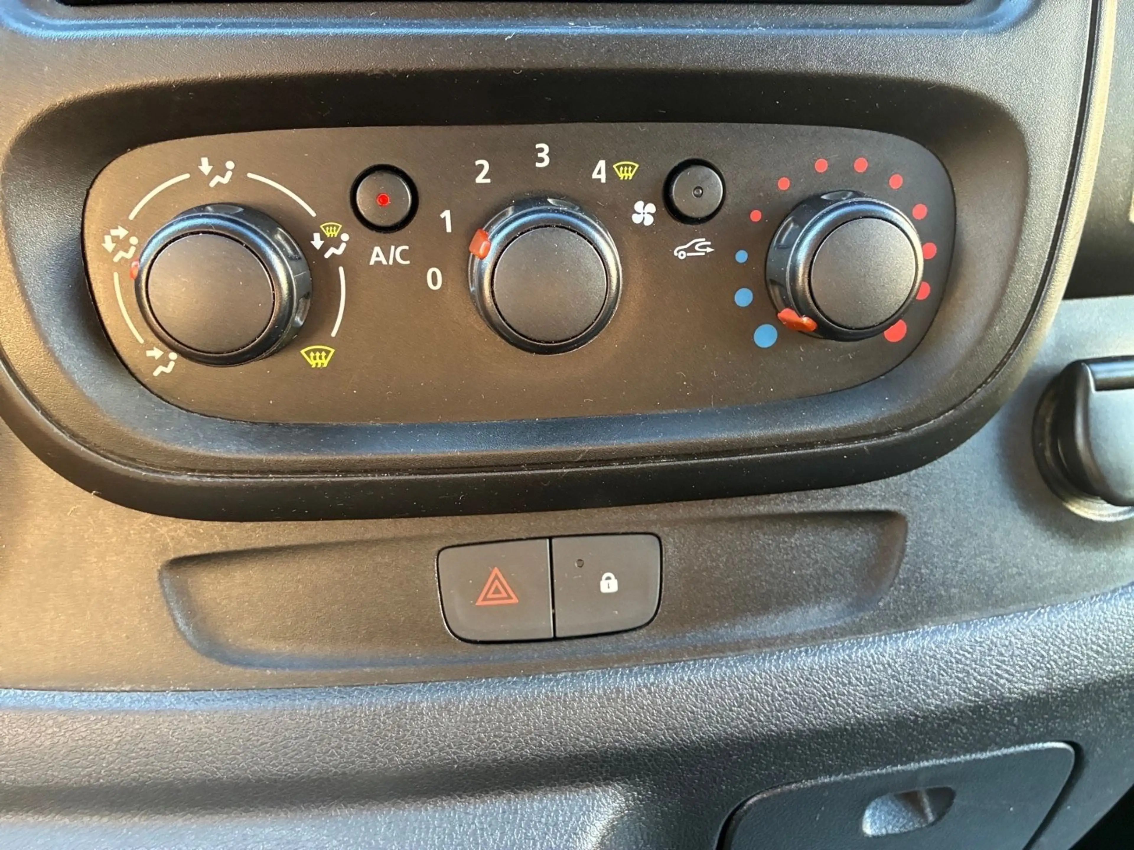 Fiat Talento Kombi L1H1 1,2t Family 8 Sitze Klima 1.6 — photo 10