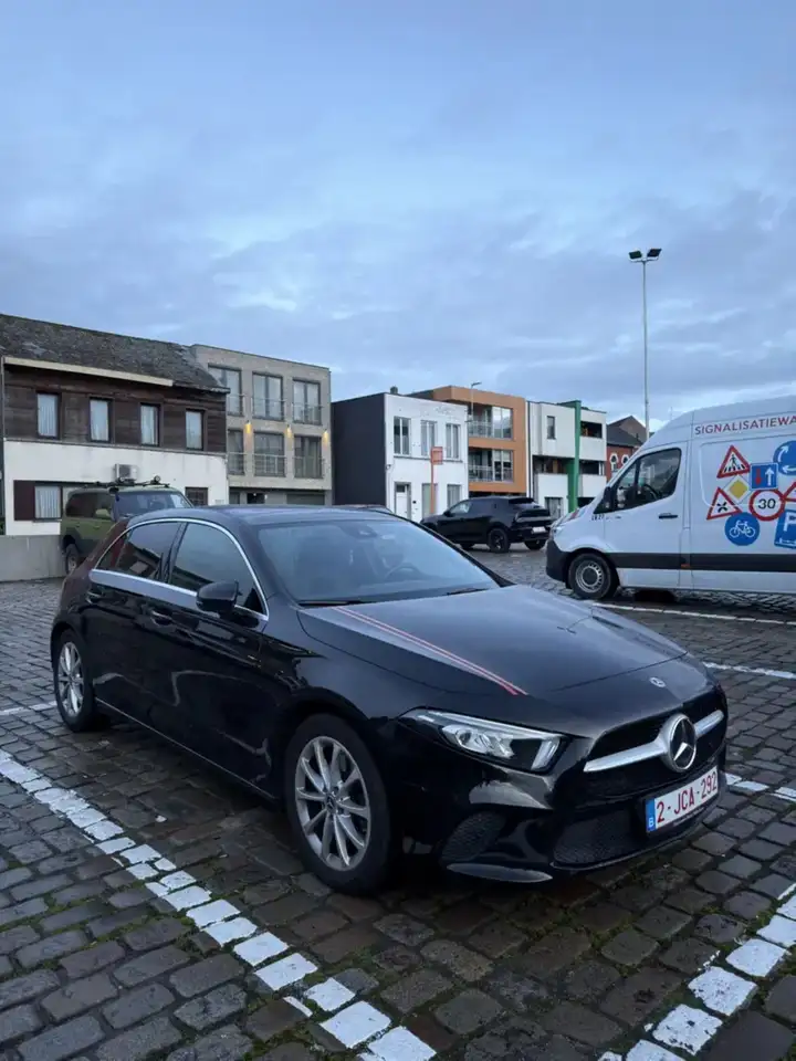 Mercedes-Benz A 220