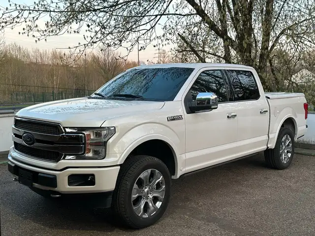 Ford F 150 F-150 SuperCrew  3.5 V6 4WD PLATINUM **VOLL**