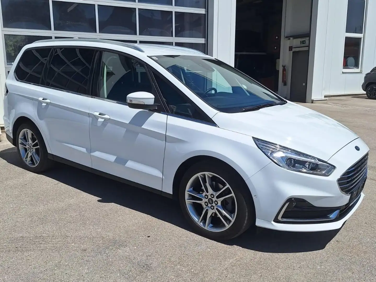 Ford Galaxy Hybrid Titanium Weiß - 2