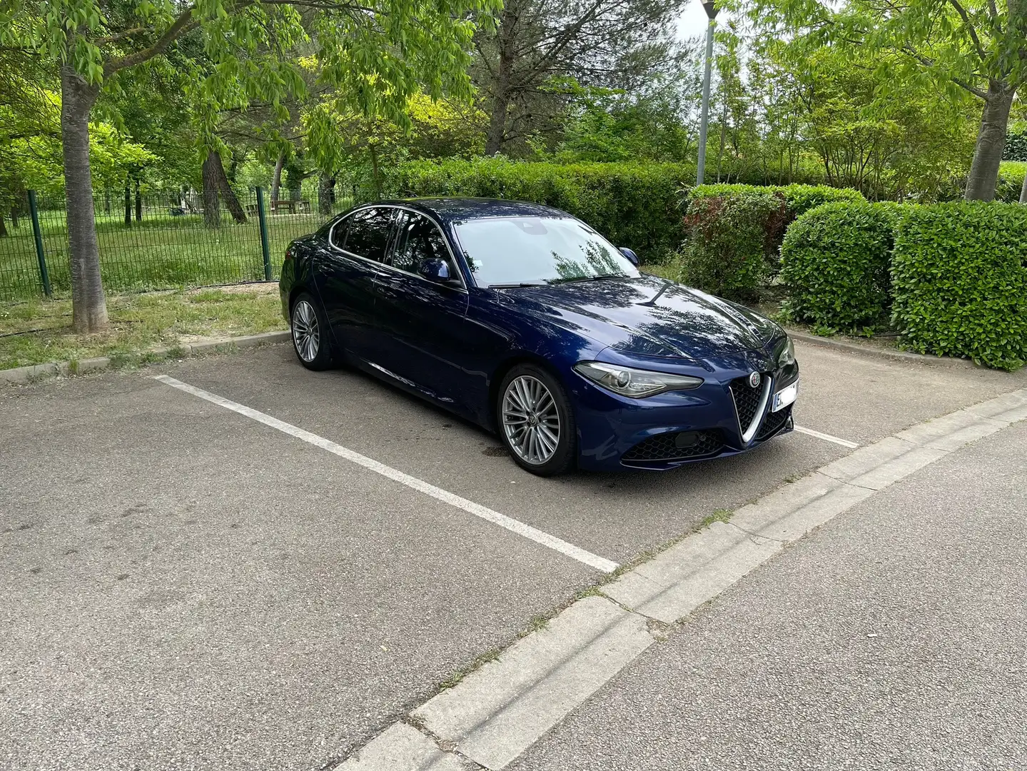 Alfa Romeo Giulia Giulia 2.2 180 ch AT8 Lusso Blue - 1