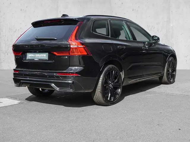 Volvo XC60 view 4