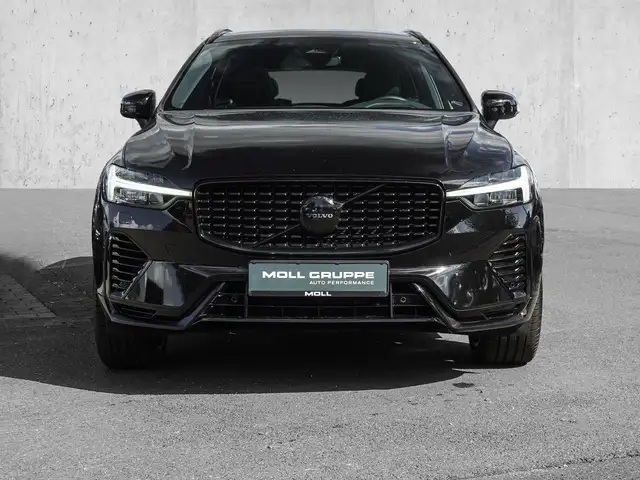 Volvo XC60 view 3