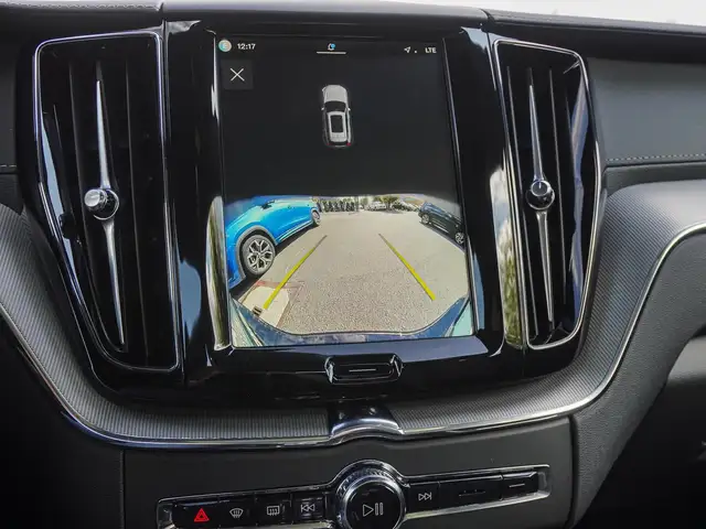 Volvo XC60 view 14