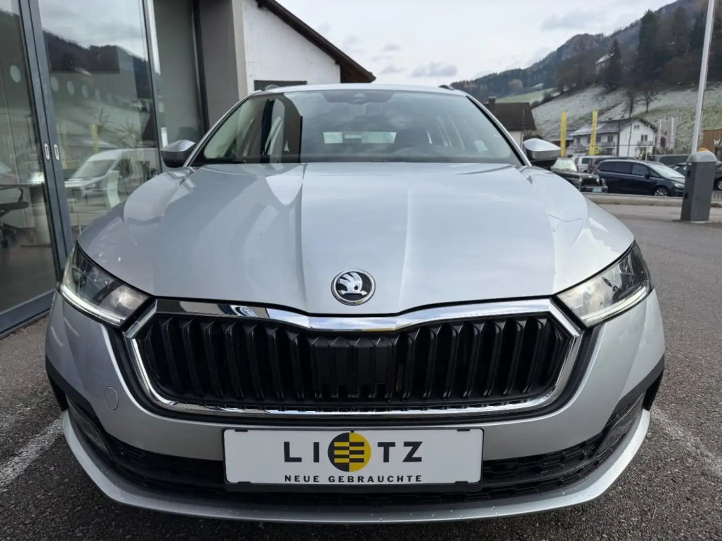 Skoda Octavia Oktavia Combi Ambition 4x4 TDI DSG Silber - 2