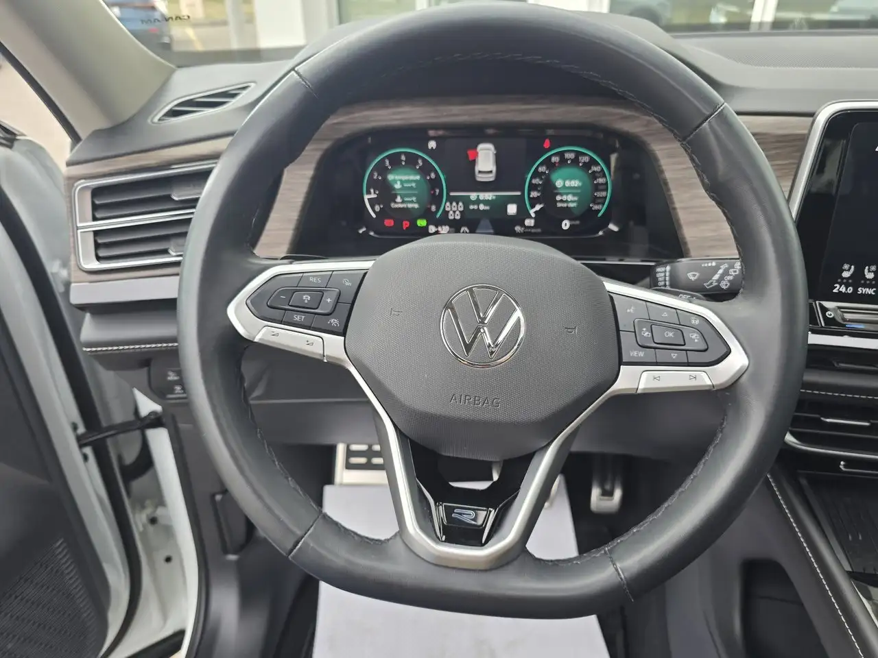 Volkswagen Atlas снимка Volkswagen Atlas