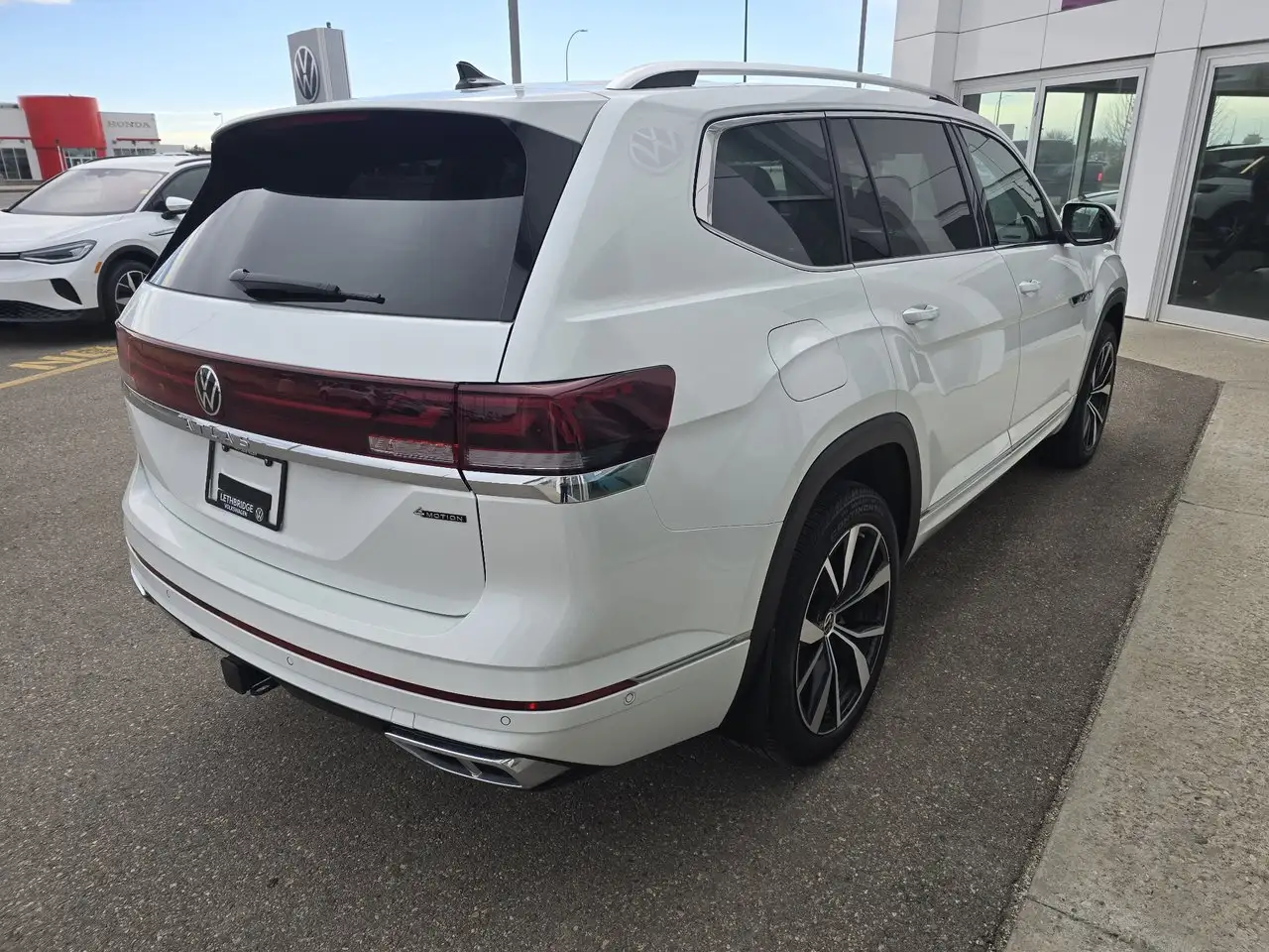 Volkswagen Atlas снимка Volkswagen Atlas