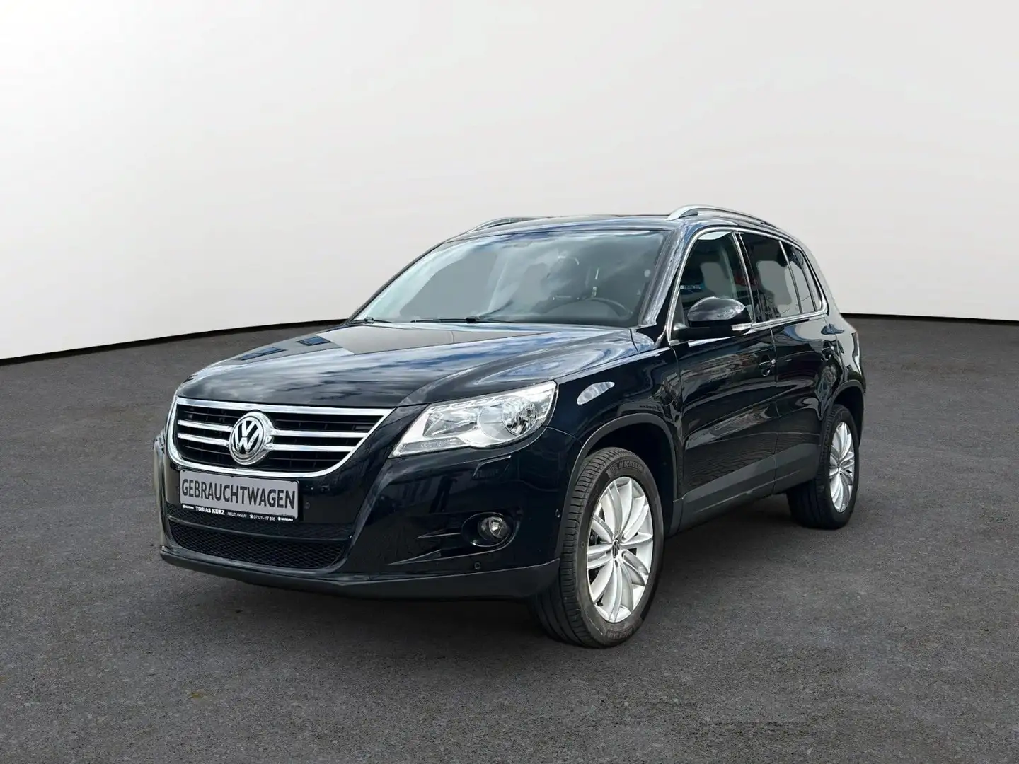 Volkswagen Tiguan 2.0 TDI 4MOTION Team Schwarz - 1