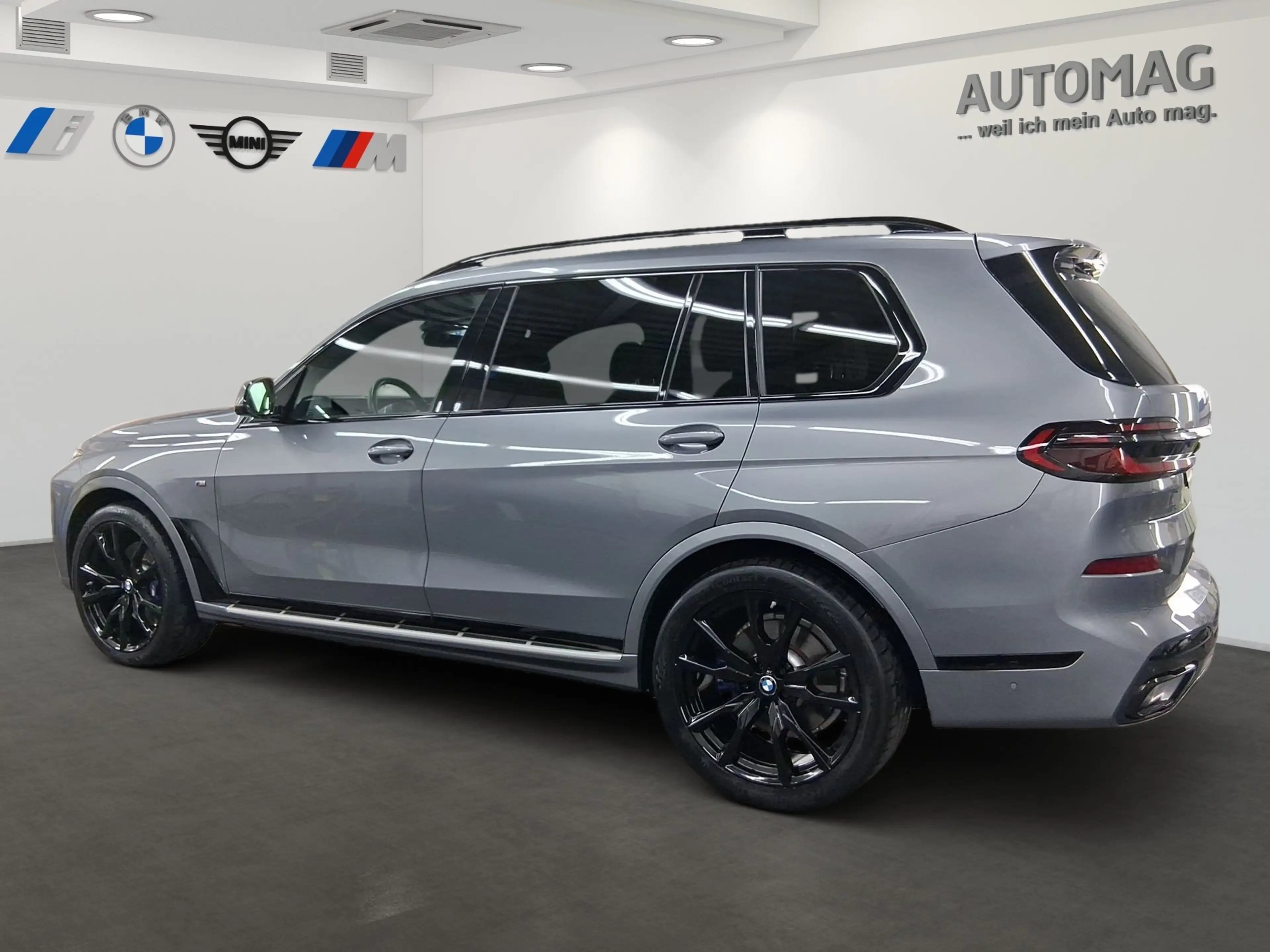 BMW X7 xDrive40d MSportPro*Integral*SkyLounge*6-Sitzer*Ic — photo 4