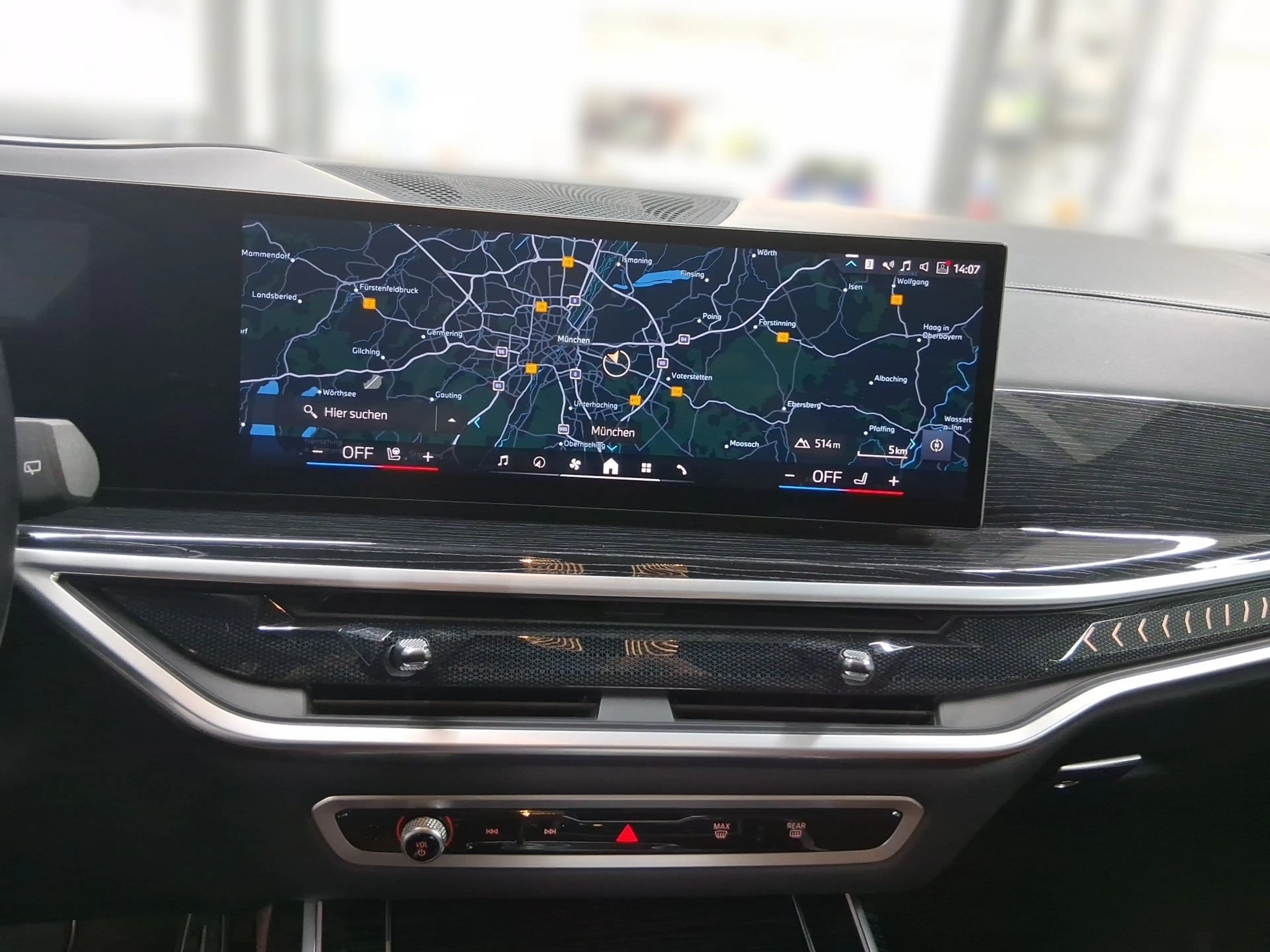 BMW X7 xDrive40d MSportPro*Integral*SkyLounge*6-Sitzer*Ic — photo 9