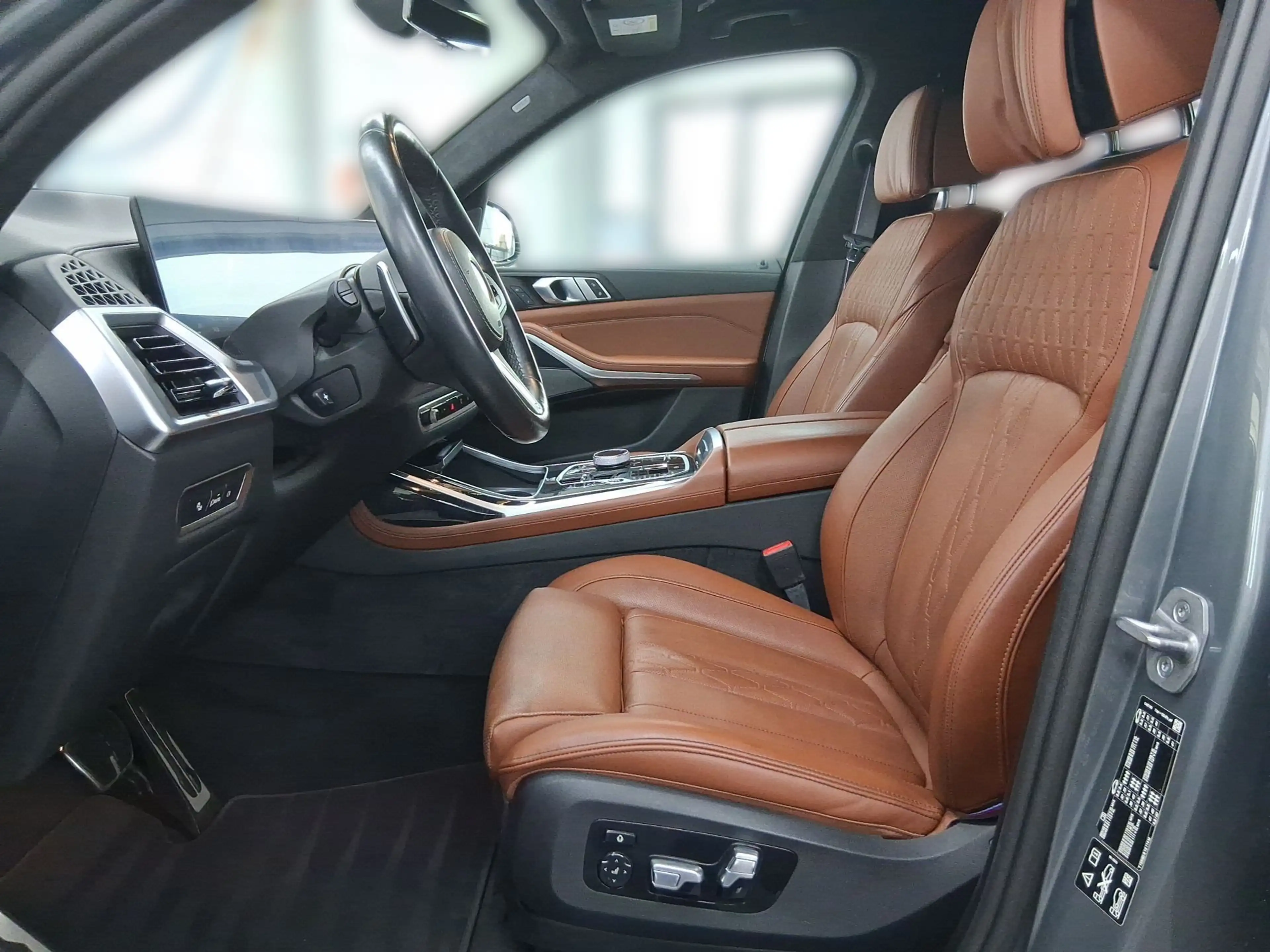 BMW X7 xDrive40d MSportPro*Integral*SkyLounge*6-Sitzer*Ic — photo 7