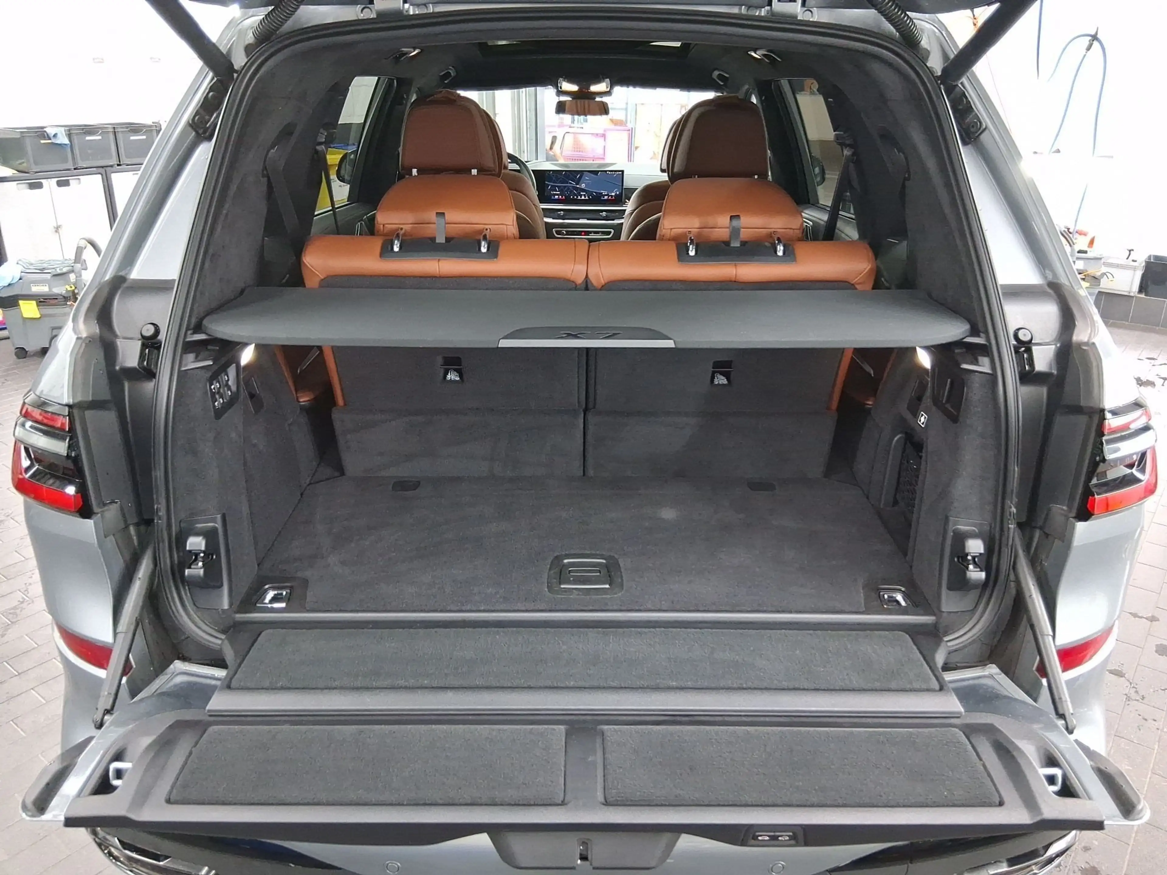BMW X7 xDrive40d MSportPro*Integral*SkyLounge*6-Sitzer*Ic — photo 12