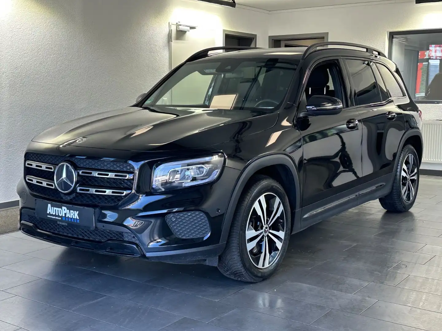 Mercedes-Benz GLB 220 d Progressive*LED*AHK*Navi*Night Schwarz - 2