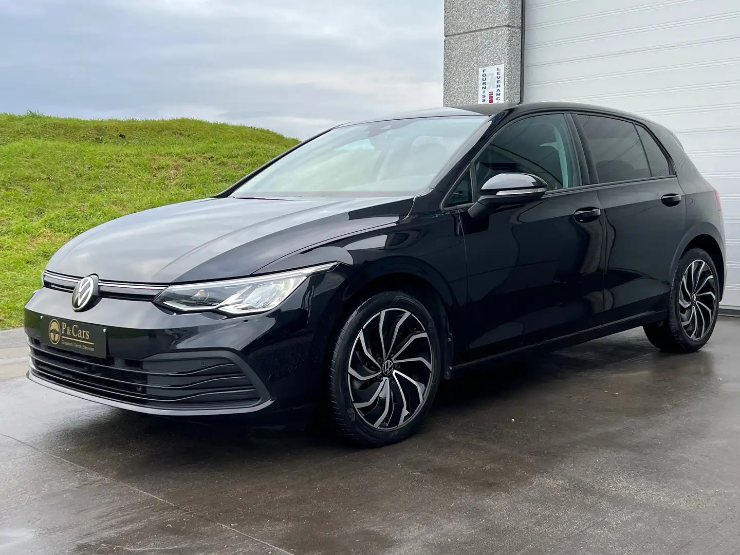 Volkswagen Golf 1.5 eTSI Life OPF DSG Noir - 1