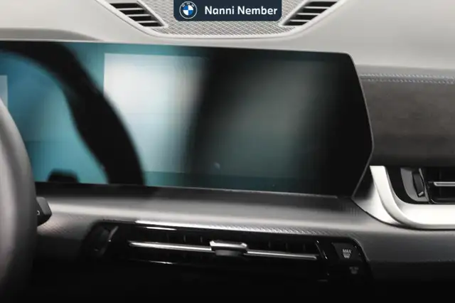 BMW X1 view 11