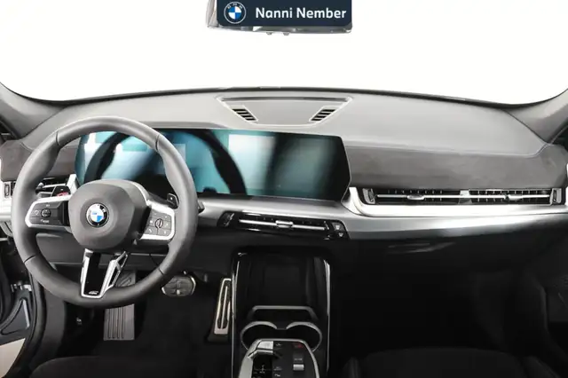 BMW X1 view 10