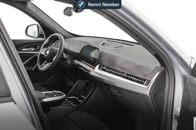 BMW X1 view 8