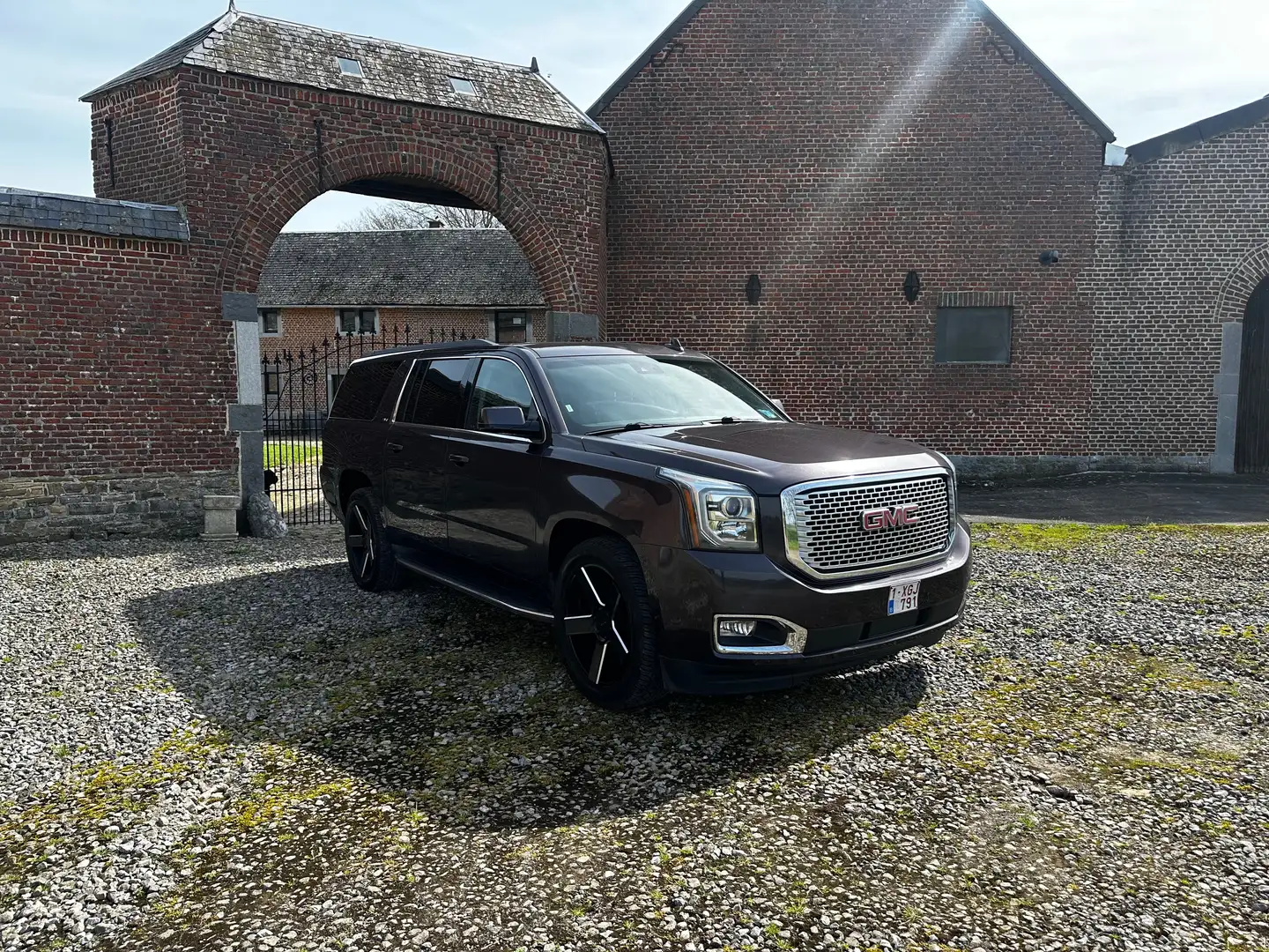 GMC Yukon XL SLT 5.3l V8 Awd UTILITAIRE Чорний - 1