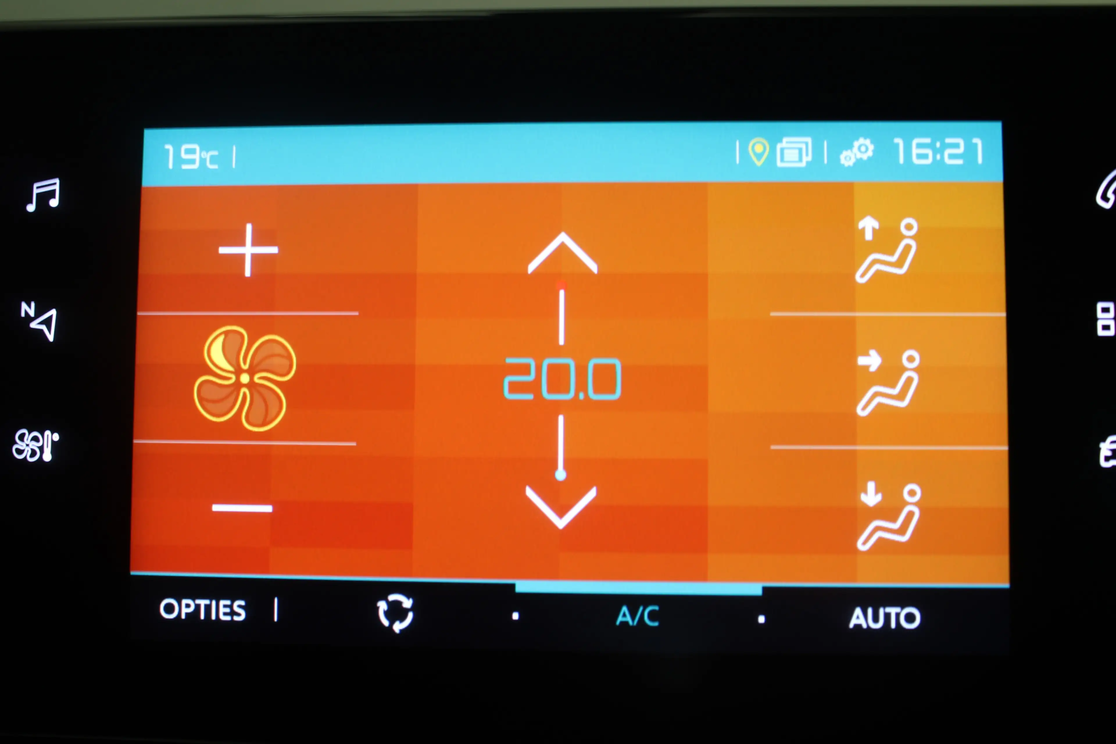 Citroen C4 Cactus 1.2 PureTech Feel |Camera|Navi| — photo 9
