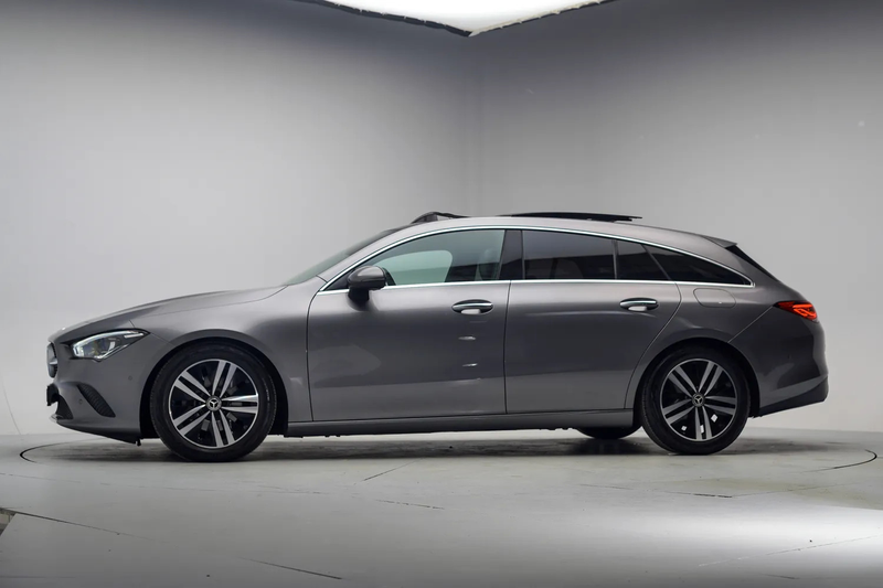 Mercedes-Benz CLA 180 SHOOTING BRAKE 180d Luxury Aut. [ Panorama Ambient — photo 2