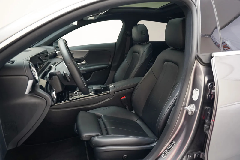 Mercedes-Benz CLA 180 SHOOTING BRAKE 180d Luxury Aut. [ Panorama Ambient — photo 10